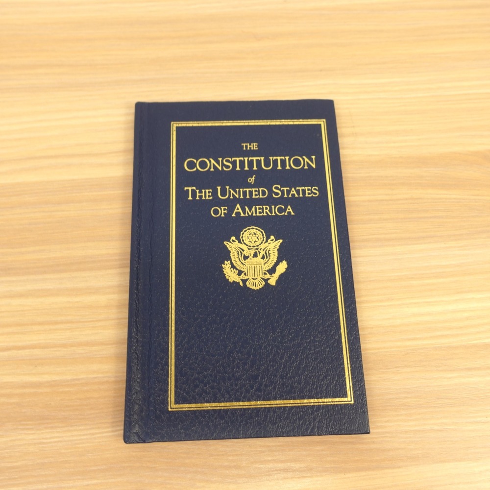 The Constitution Of The United States of America Applewood Books Blue Hardcover